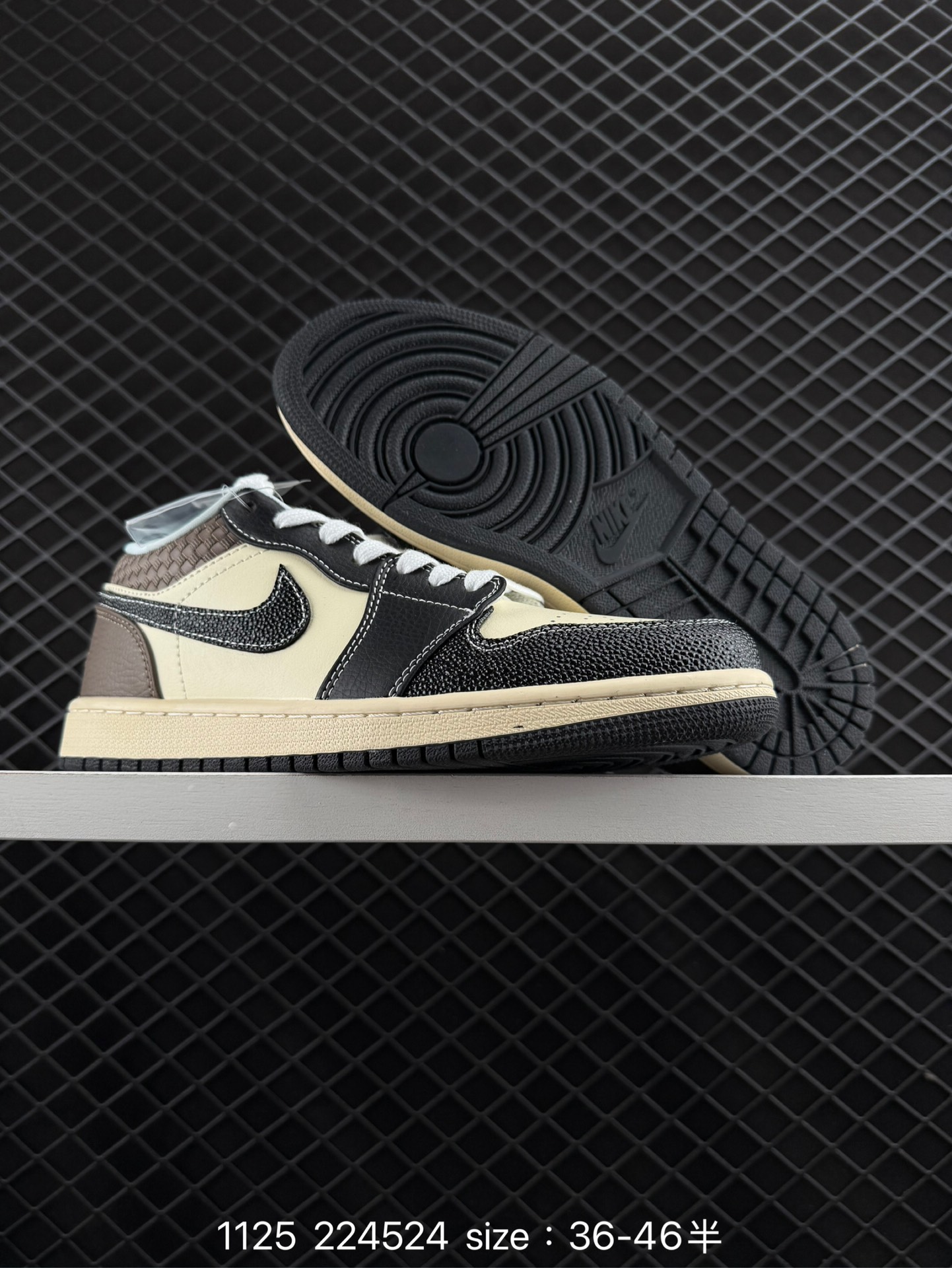 Air Jordan 1 Low ”Coconut Milk Black“